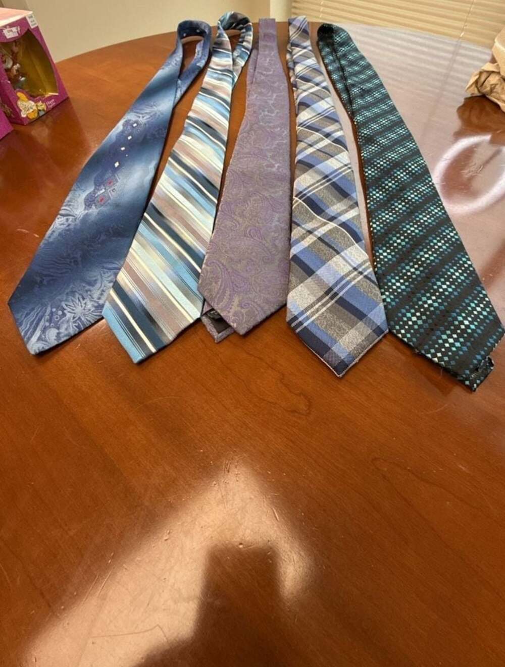 Lot of 5 Men's Neckties: Towncraft, Van Heusen, Merona, Croft & Barrow